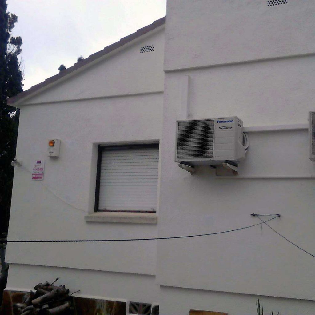 Insuflado-fachada-exterior-Cunit-Biomarc